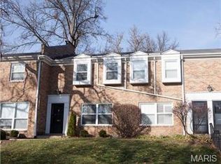 445 Colony Woods Dr, Saint Louis, MO 63122