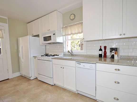 4th image of 644 Brooklyn Ave