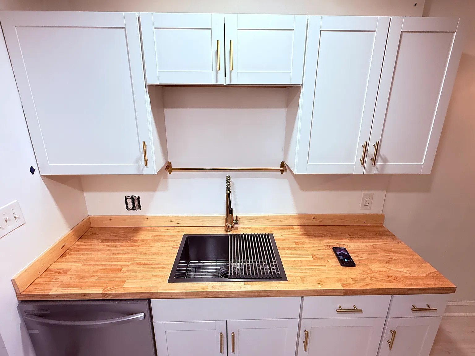 2 bed, 750 sqft, $1,650 — Photo 3