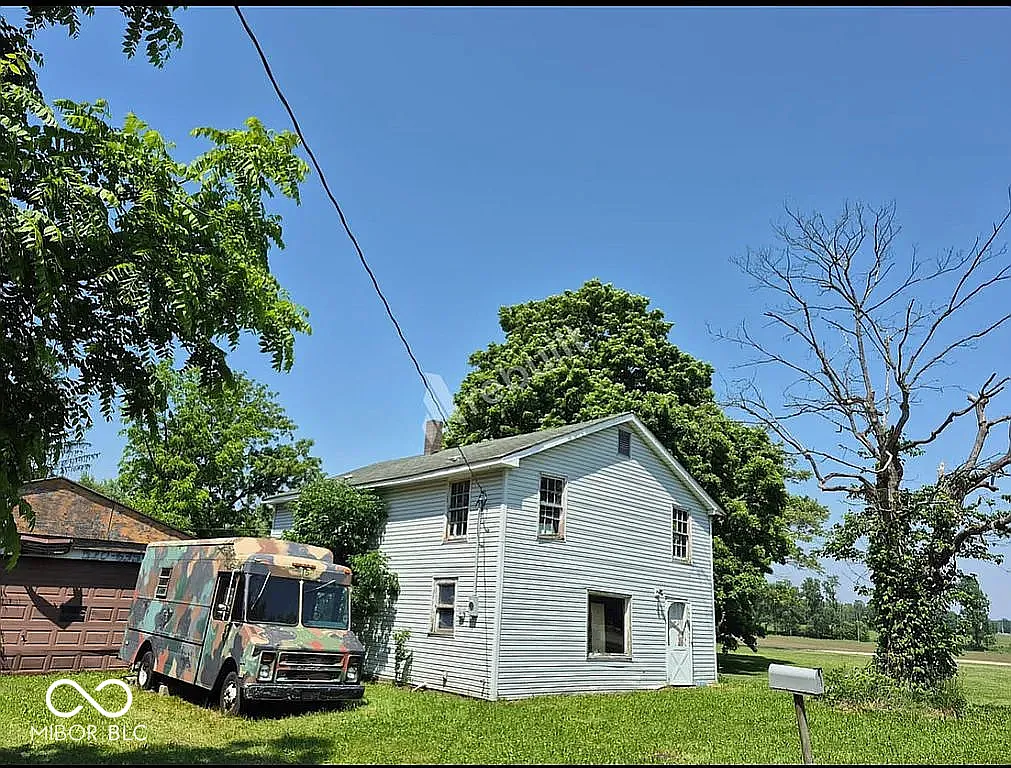 3024 C Ave photo 1