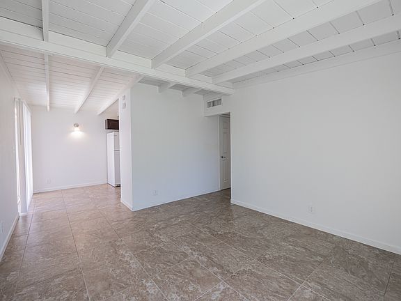 5th image of 388 N Comanche Dr APT 20