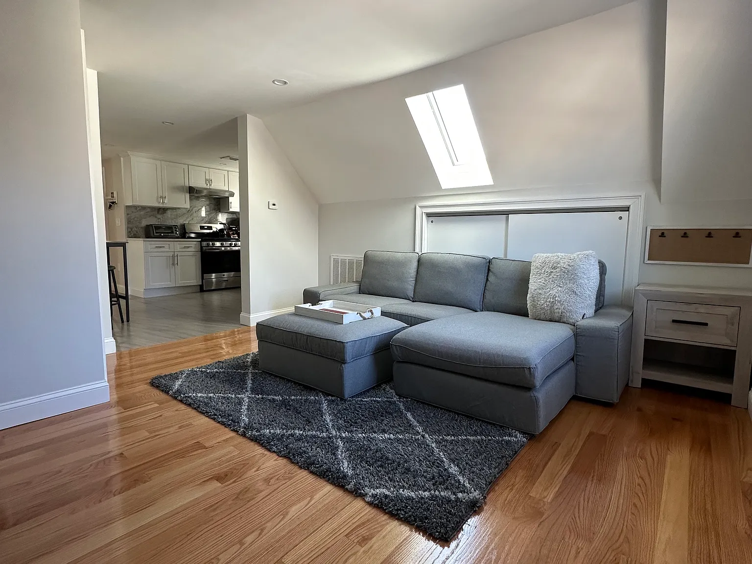 1 bed, 700 sqft, $1,975 — Photo 1