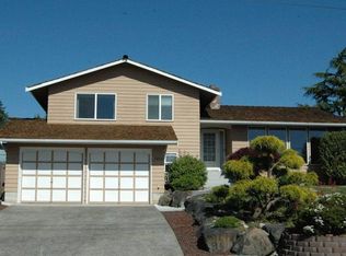 1015 8th Ave S, Edmonds, WA 98020