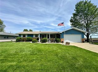 920 S 35th St, Mattoon, IL 61938