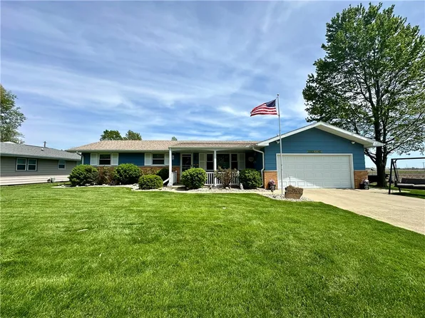 920 S 35th St, Mattoon, IL 61938