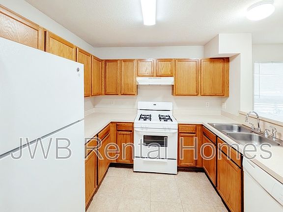 2nd image of 90 W 6th St