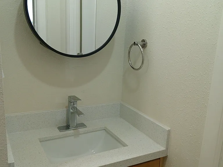 619 Missouri Ave #302 — Photo 9