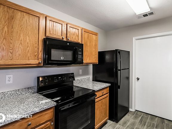 5th image of 517 Cimmaron Strip Ln