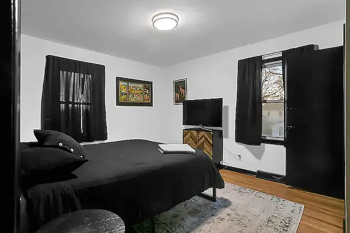 9104 W 69th Ter — Photo 5