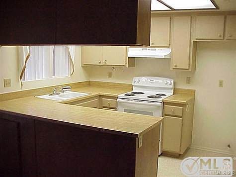 2nd image of 224 Oak Leaf Dr #203