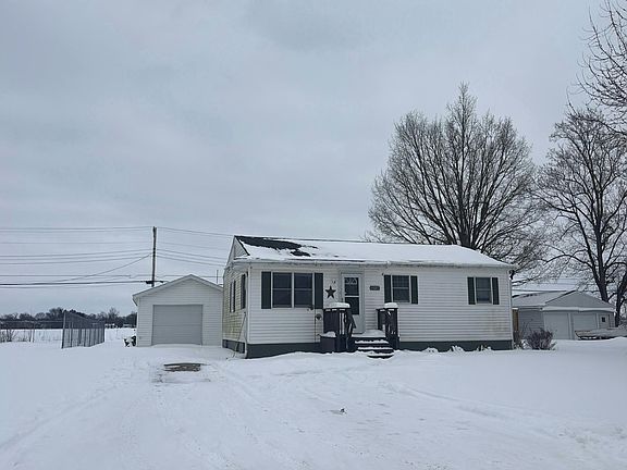 3rd image of 69217 Elaine Dr