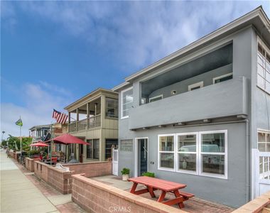 1419 W Bay Ave, Newport Beach, CA, 92661