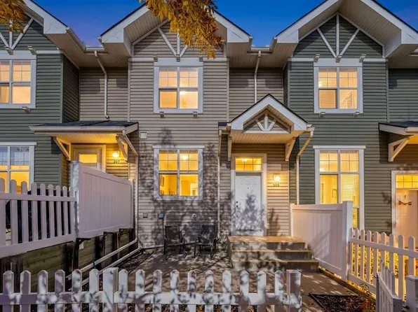 205 N Toscana Gdns NW, Calgary, AB T3L 3C3