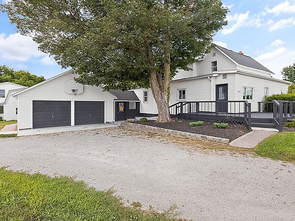 2nd image of 63115 County Road 31