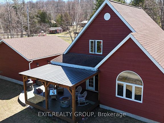 3rd image of 2639 Weslemkoon Lake Rd