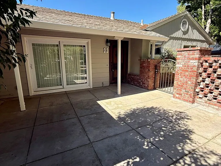 33 Mary Ct — Photo 13