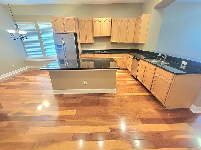 2482 Goldenrod Way #- — Photo 9