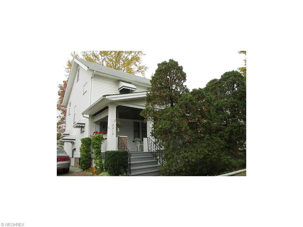 2212 Wascana Ave photo 1