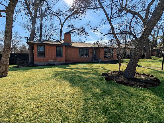 4th image of 900 Treasure Rd