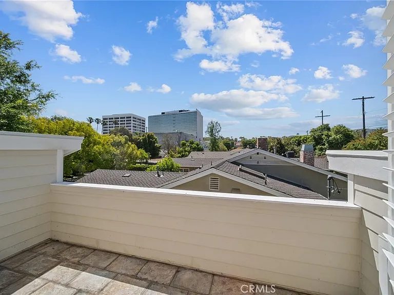 4917 Edgerton Ave — Photo 38