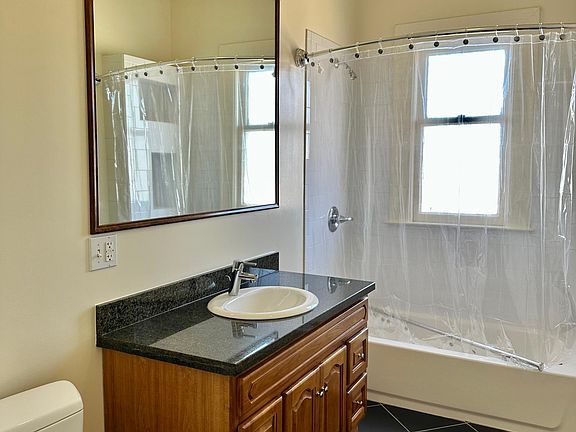5th image of 3178 25th St