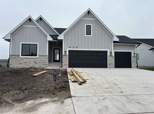 420 NW Ryder Dr, Waukee, IA 50263