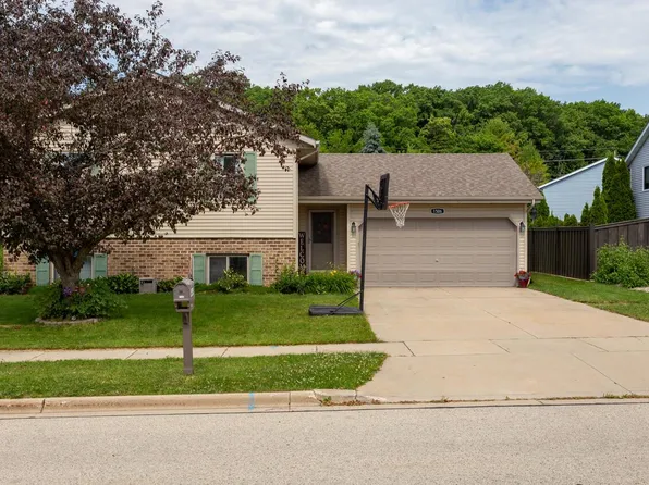 1506 South Indiana AVENUE, West Bend, WI 53095