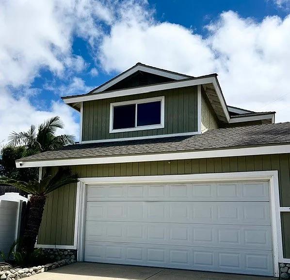 978 Modjeska Cir — Photo 1