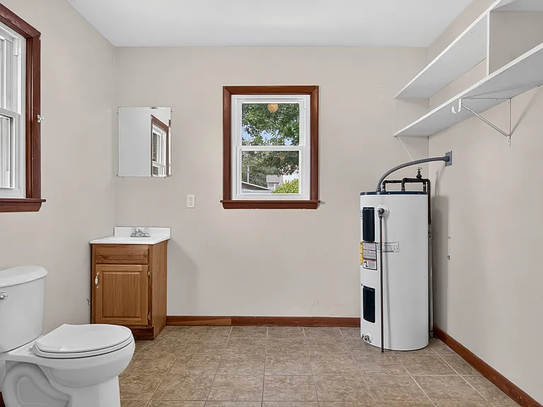 418 Polk St — Photo 13