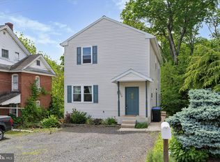 110 Main St, Schwenksville, PA 19473