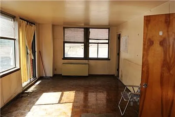 Sold by Maxwell Jacobs | media 13