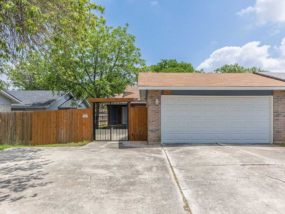 1st image of 1366 Bayou Dr