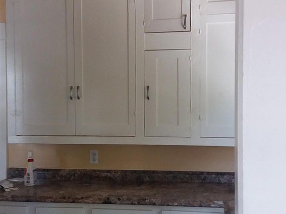 3rd image of 2319 Florencita Ave