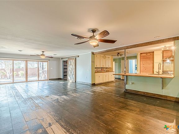 5th image of 17 Ridge Dr