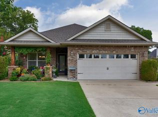 2906 Magnolia Park Dr SE, Owens Cross Roads, AL 35763