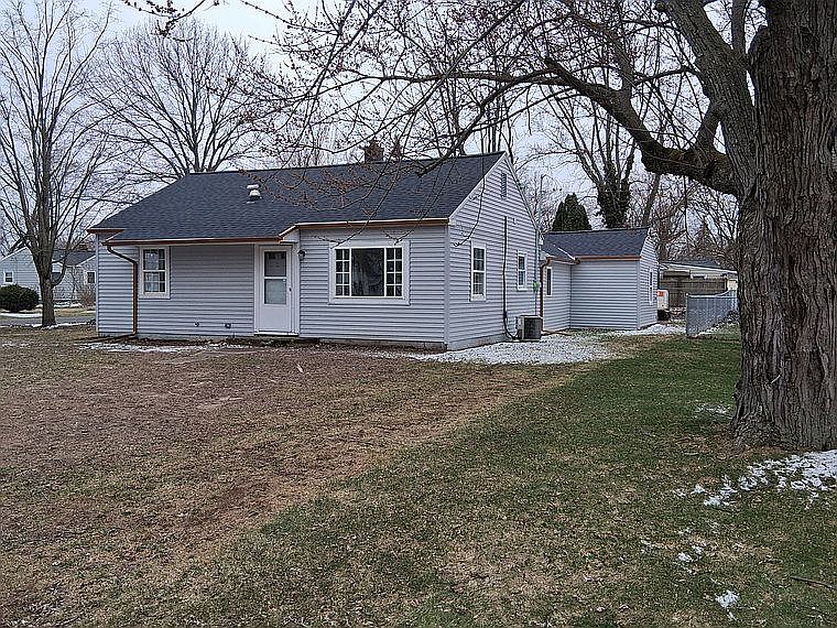 1st image of 165 26th St N