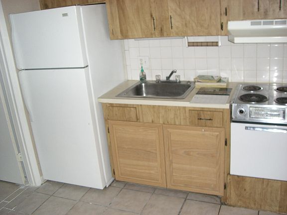 5th image of 1315 SE Silver Springs Pl APT 8