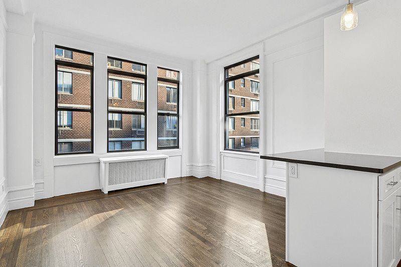 1st image of 347 W 55th St APT 8H
