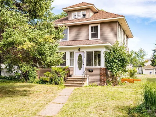 3718 W 4th St, Duluth, MN 55807