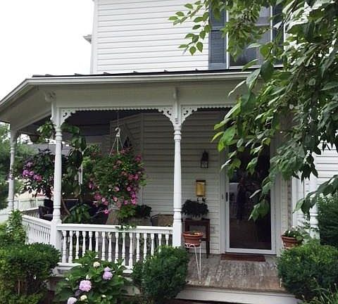 4th image of 412 Chestnut Ave