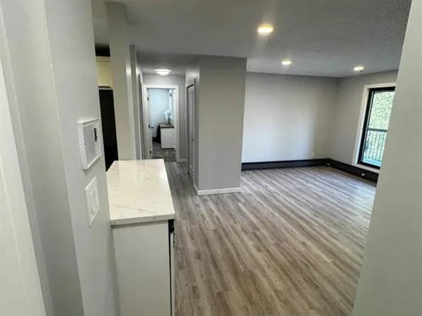 UNIT 303-365 Kingsmere BOULEVARD, Saskatoon, SK S7J 4J6