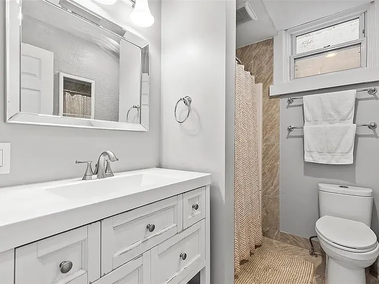 206 Oakview Ave #1 — Photo 4