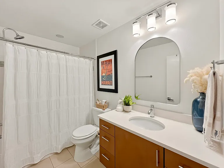 Guest Bathroom on 2nd Floor