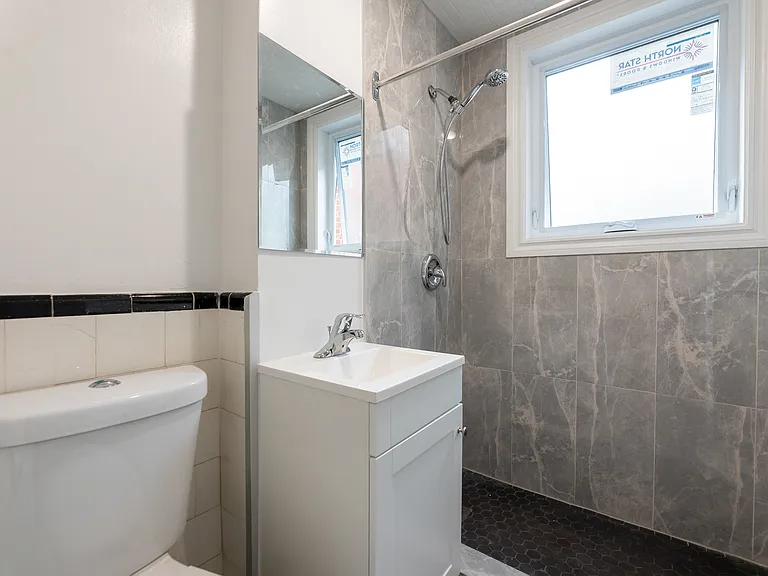 330 Chisholm Ave #12 — Photo 8