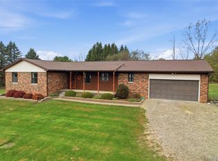 6080 W Coon Lake Rd, Howell, MI 48843