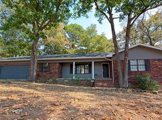 335 College Heights Dr, Batesville, AR 72501