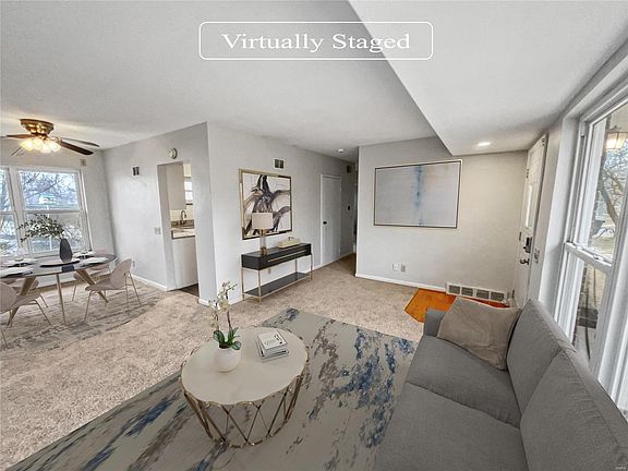 3rd image of 8008 Pembroke Dr