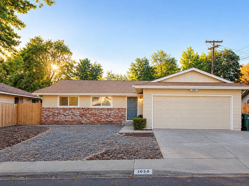 1030 McDonald Dr