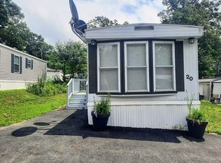 270 Littleton Rd TRAILER 20, Chelmsford, MA 01824