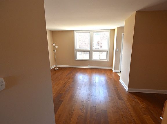 4th image of 1329 Highland Dr APT D